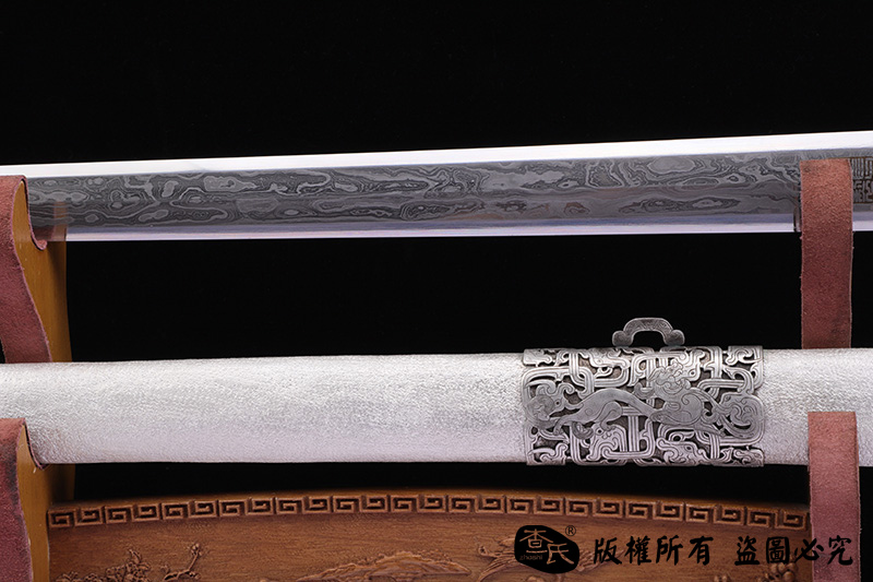 陨铁承影剑 查长伟作品